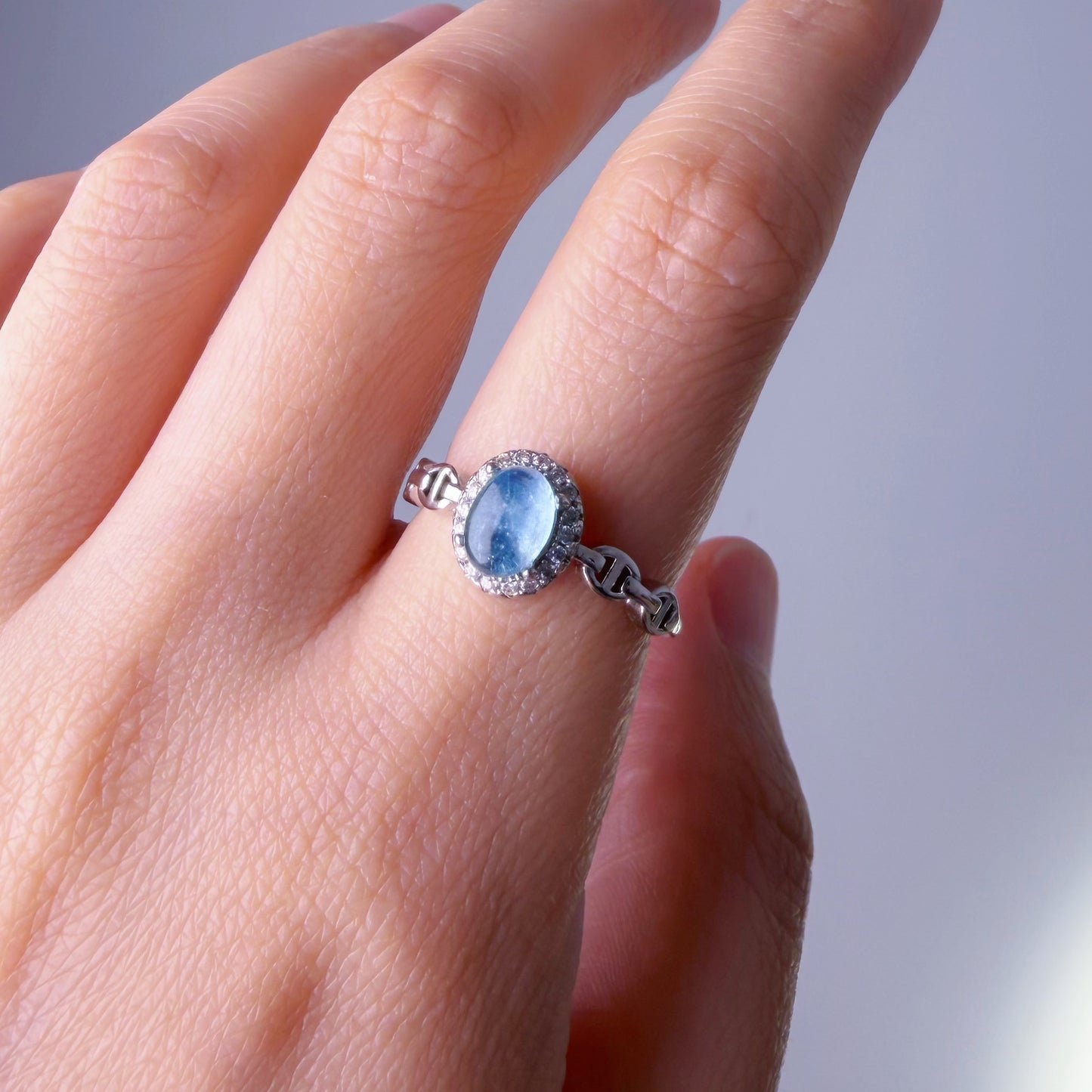 Quartzberry - Natural Aquamarine Oval Cut Faceted Gemstone Crystal Silver Ring - One-of-a-kind