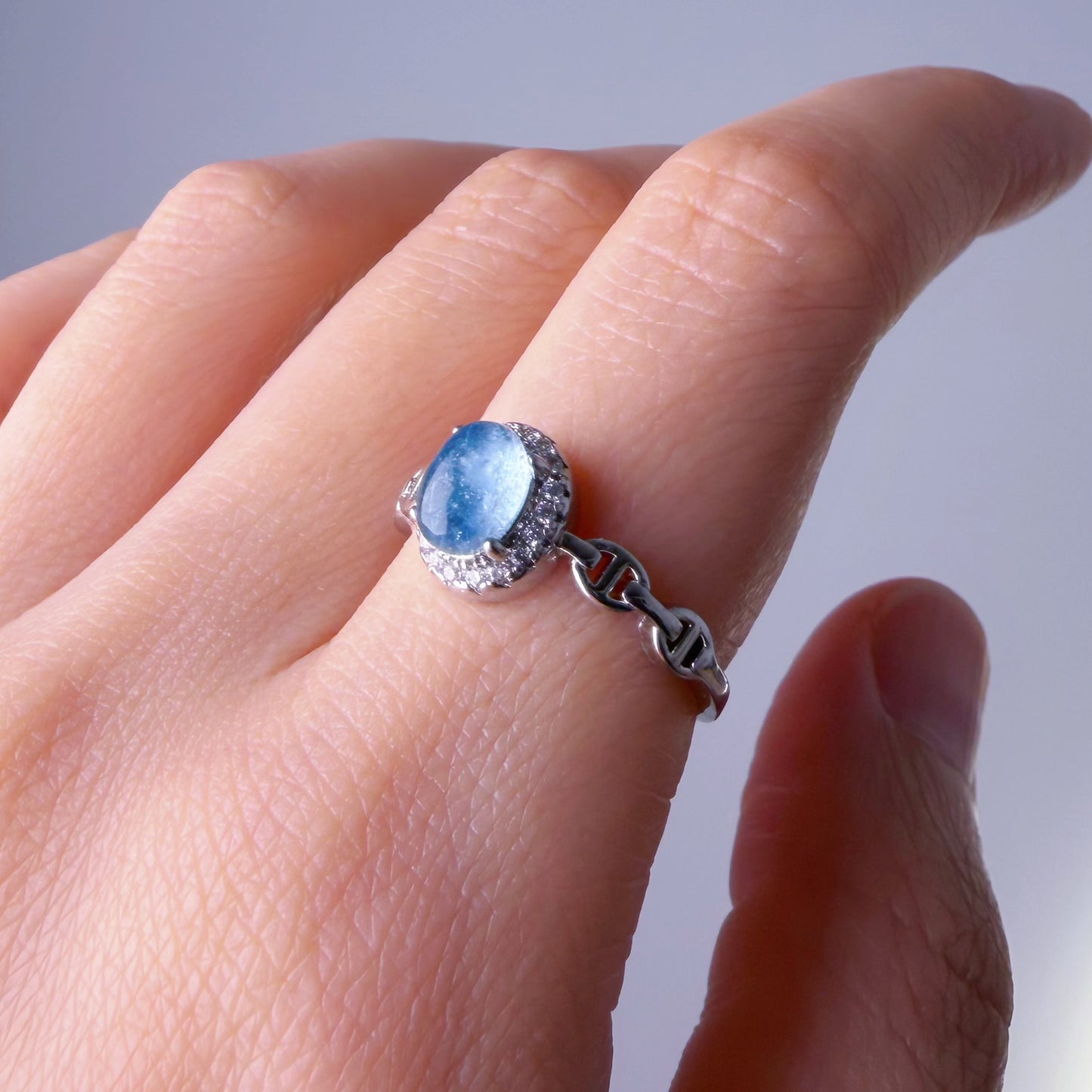 Quartzberry - Natural Aquamarine Oval Cut Faceted Gemstone Crystal Silver Ring - One-of-a-kind