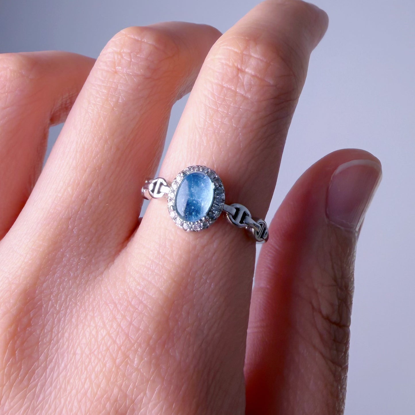 Quartzberry - Natural Aquamarine Oval Cut Faceted Gemstone Crystal Silver Ring - One-of-a-kind