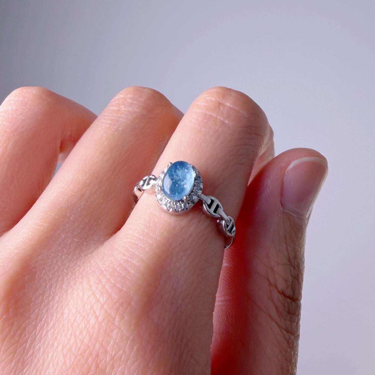 Quartzberry - Natural Aquamarine Oval Cut Faceted Gemstone Crystal Silver Ring - One-of-a-kind