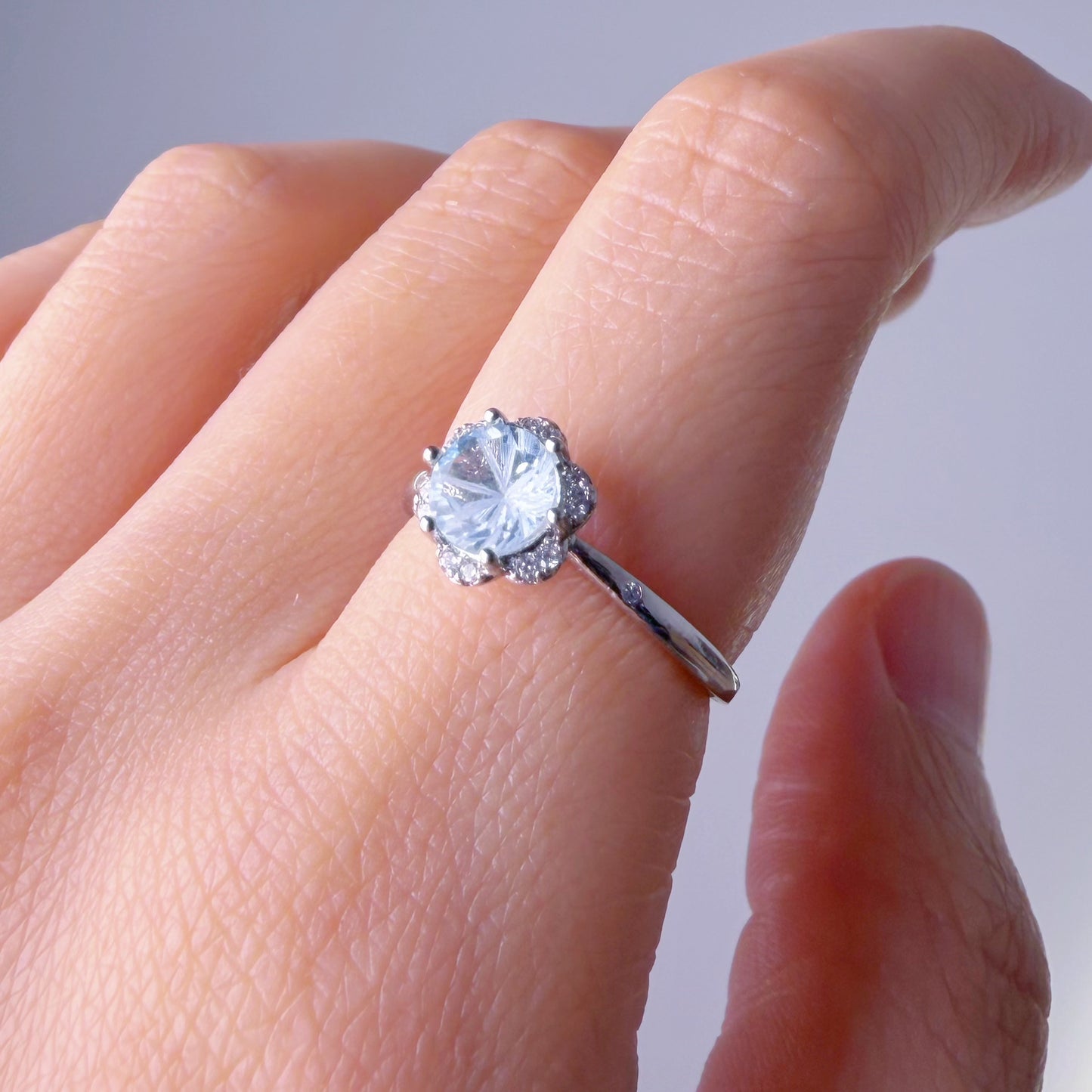 Quartzberry - Natural Aquamarine Round Cut Faceted Gemstone Crystal Silver Ring - One-of-a-kind