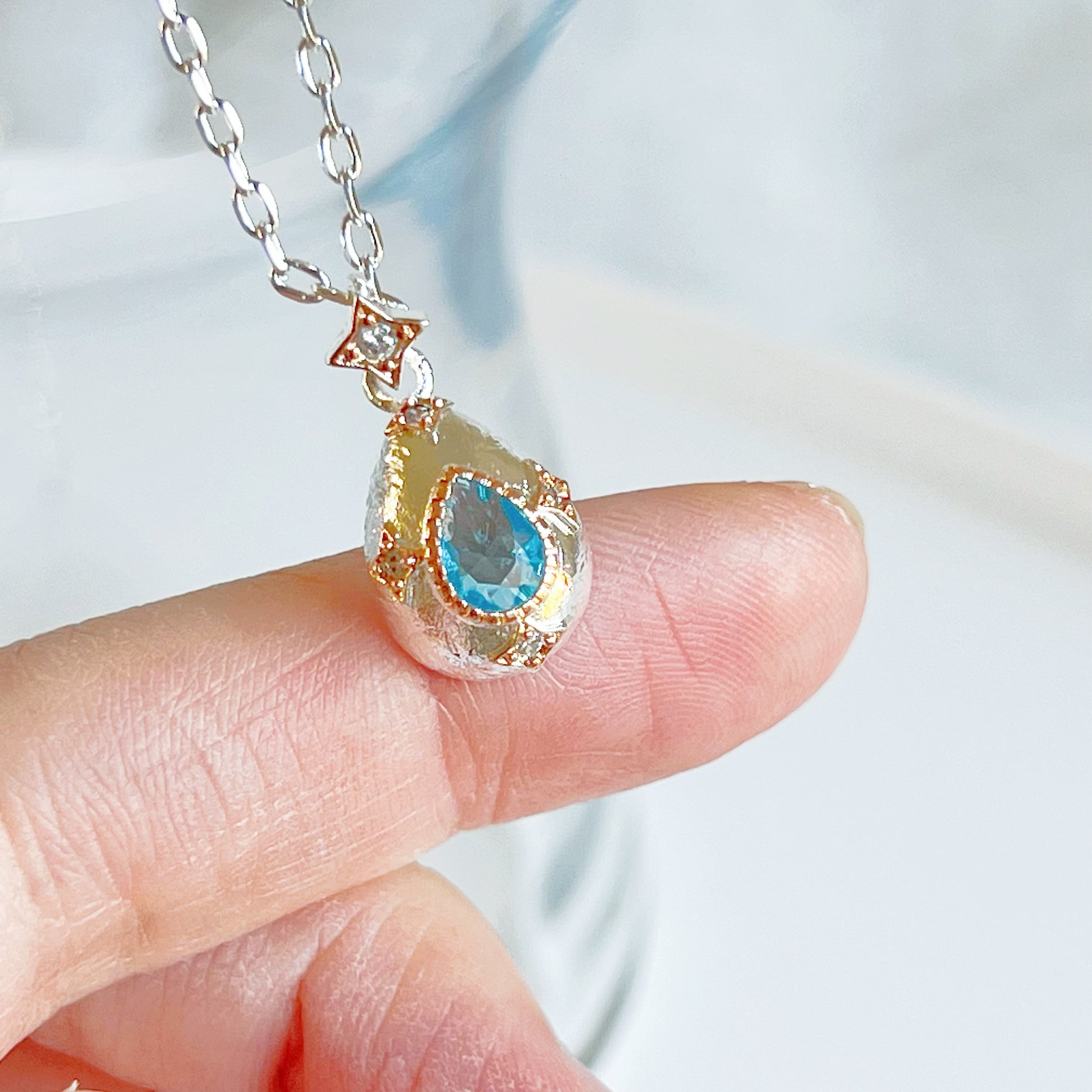 Blue Teardrop Silver Charm Necklace-Ninaouity