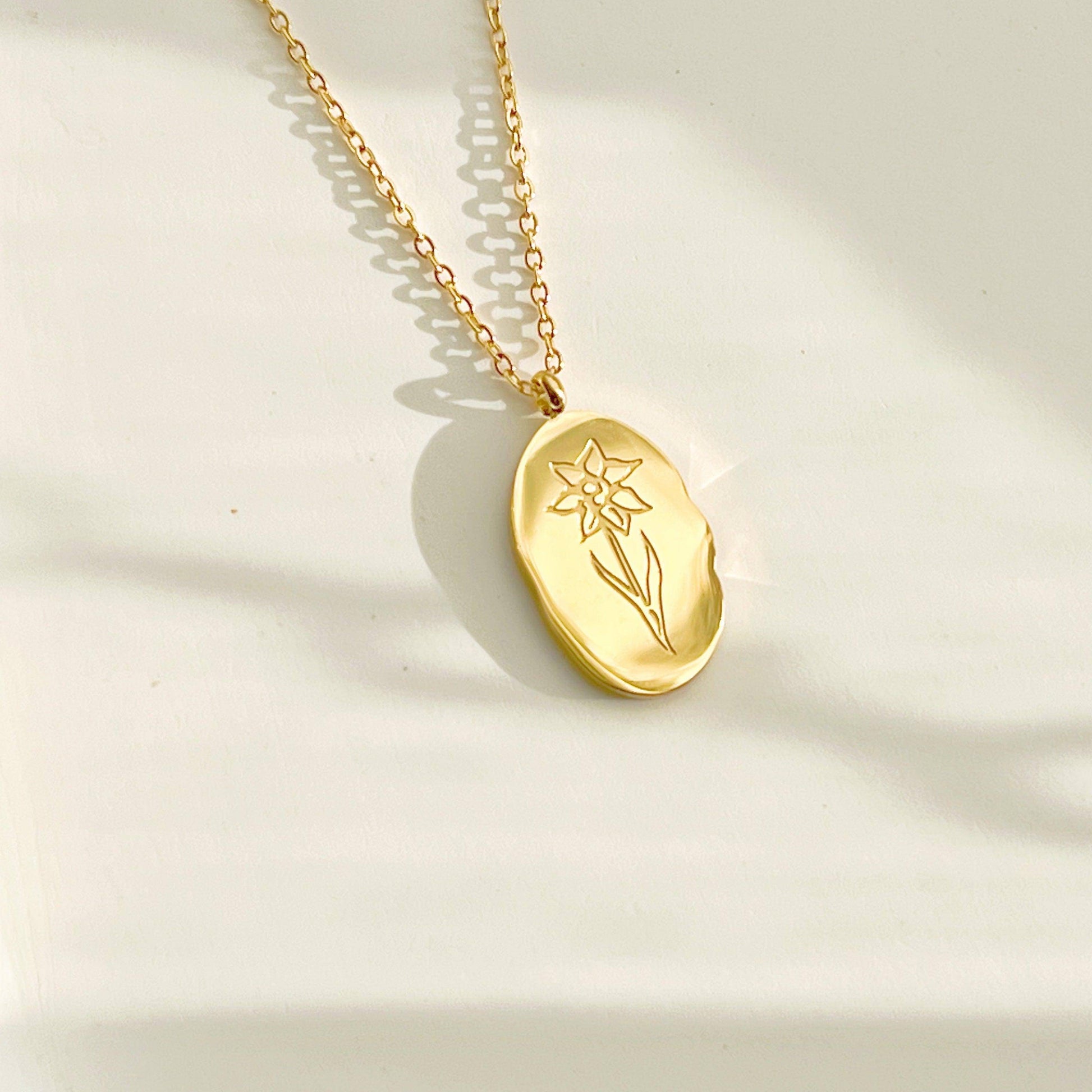 Daffodil Pendant Necklace - Spring March Birth Flower Charm Necklace-Ninaouity