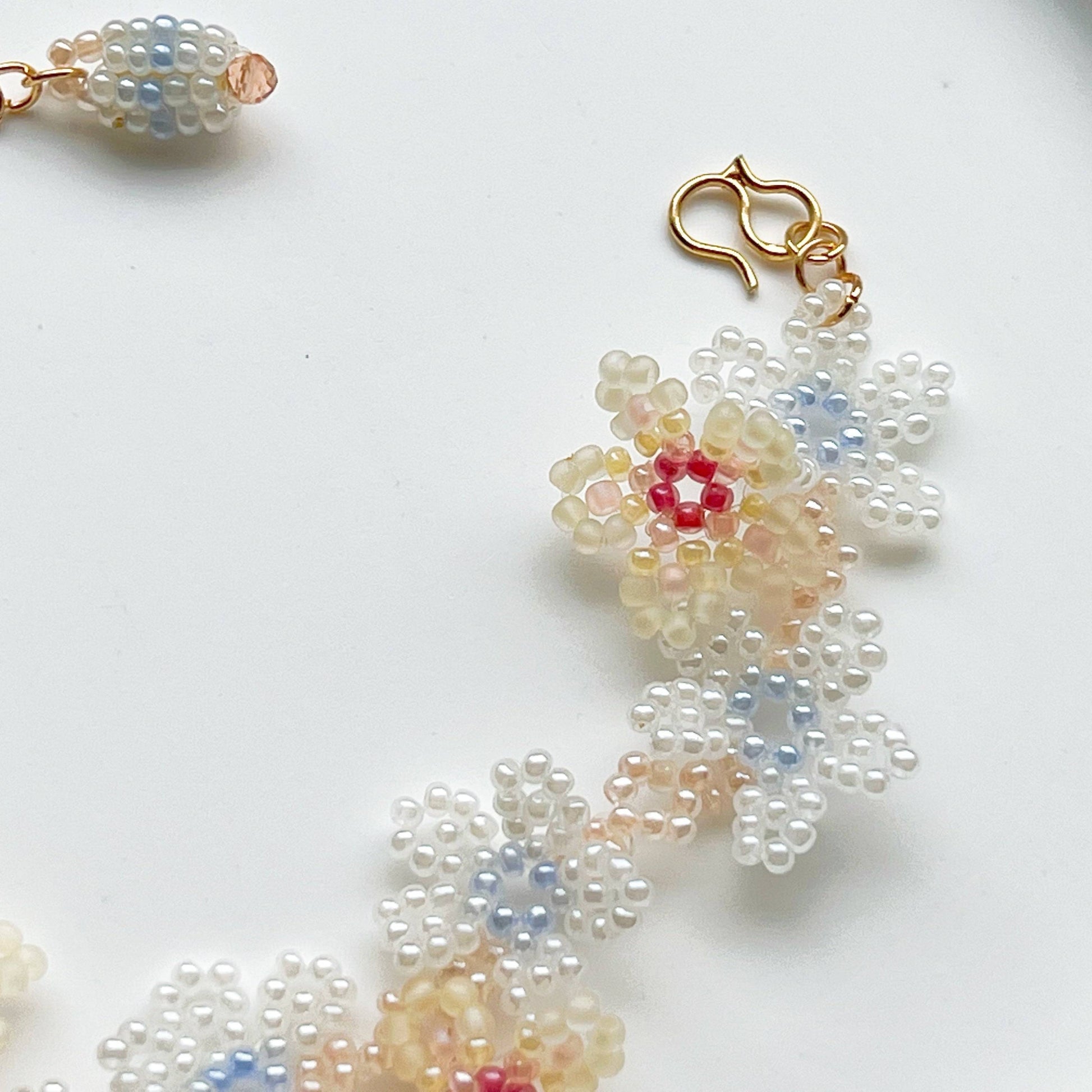 Daisy Chain Beaded Bracelet-Ninaouity