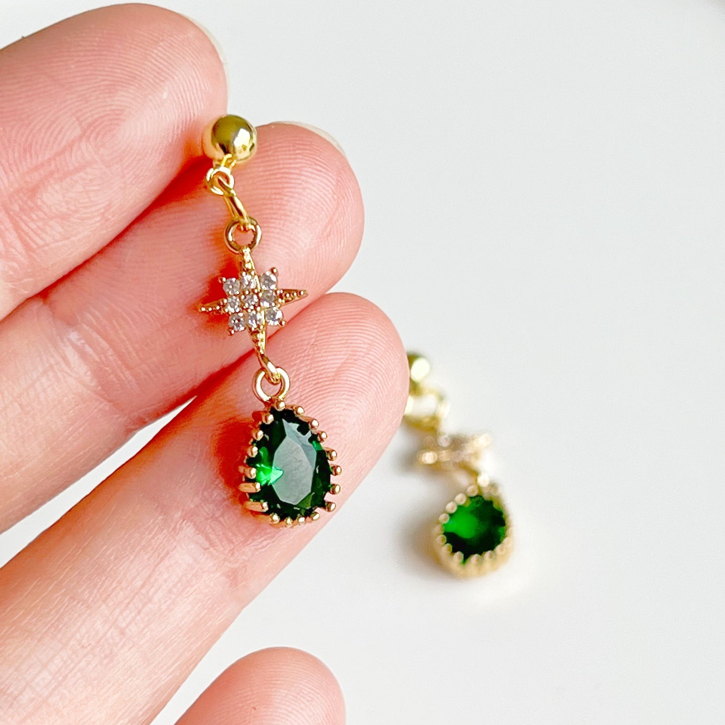 Emerald Green and Star Drop Earrings-Ninaouity