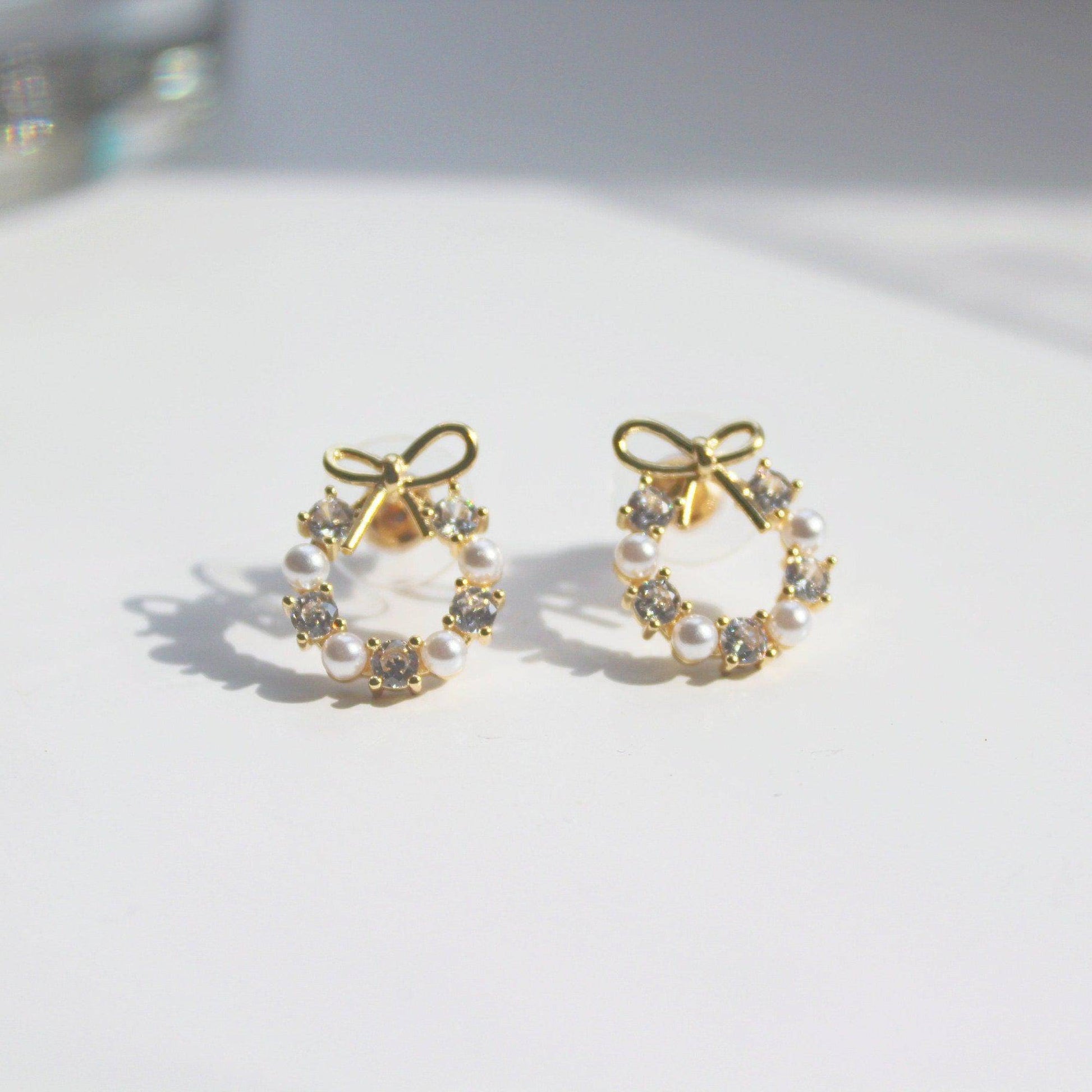 Gold Bow Tie Earrings - Mini Pearl Wreath Shape Sterling Silver Stud Earrings-Ninaouity