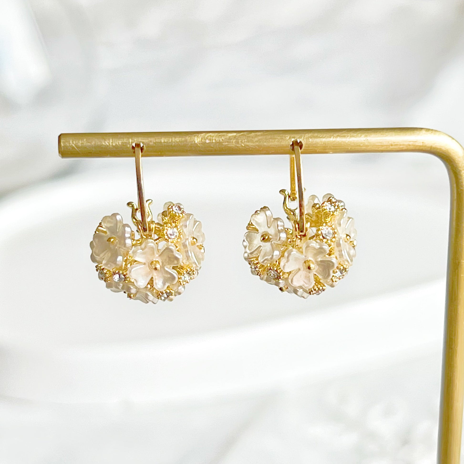 Gold Hydrangea Flower Drop Earrings-Ninaouity