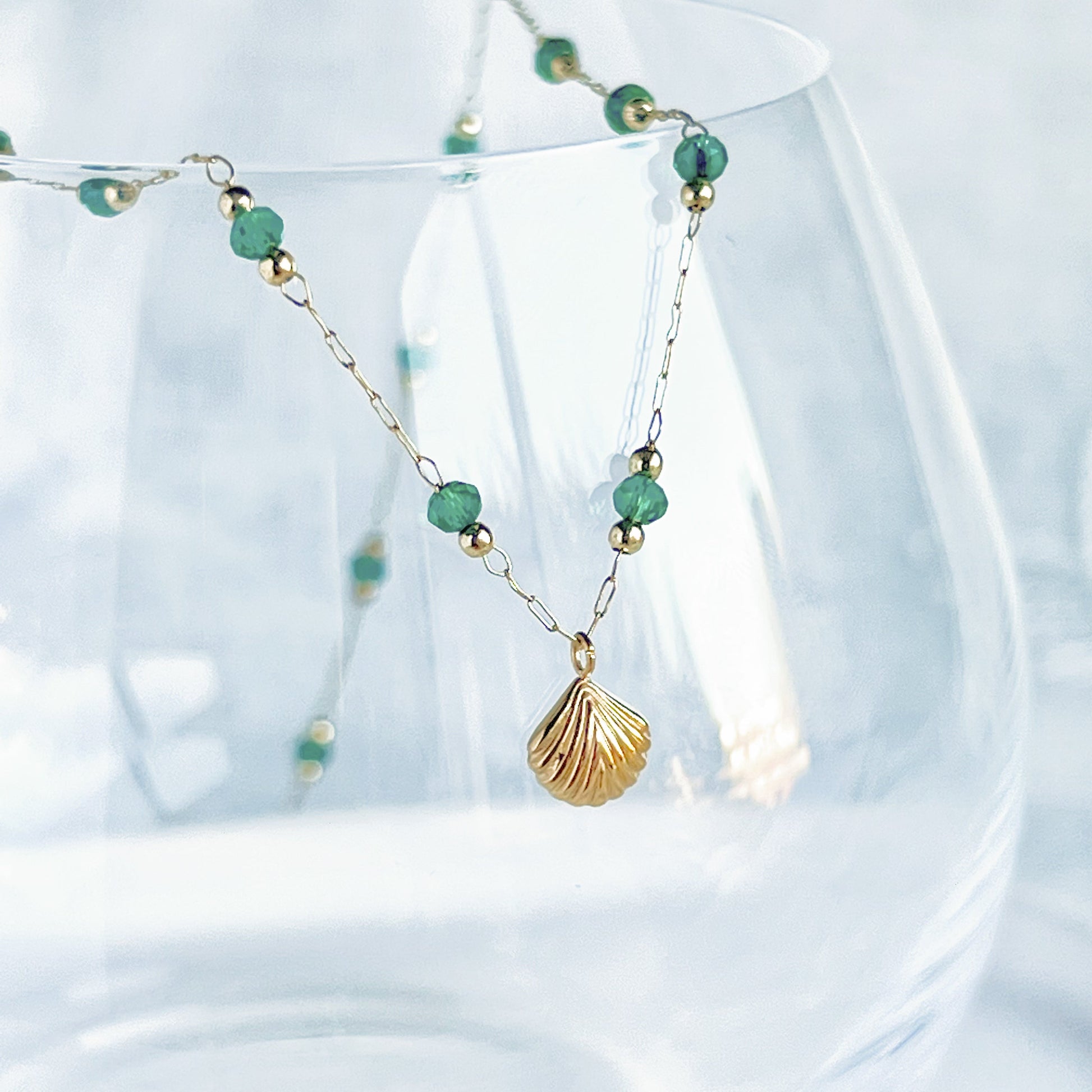 Gold Shell and Green Crystal Beads Chain Necklace-Ninaouity