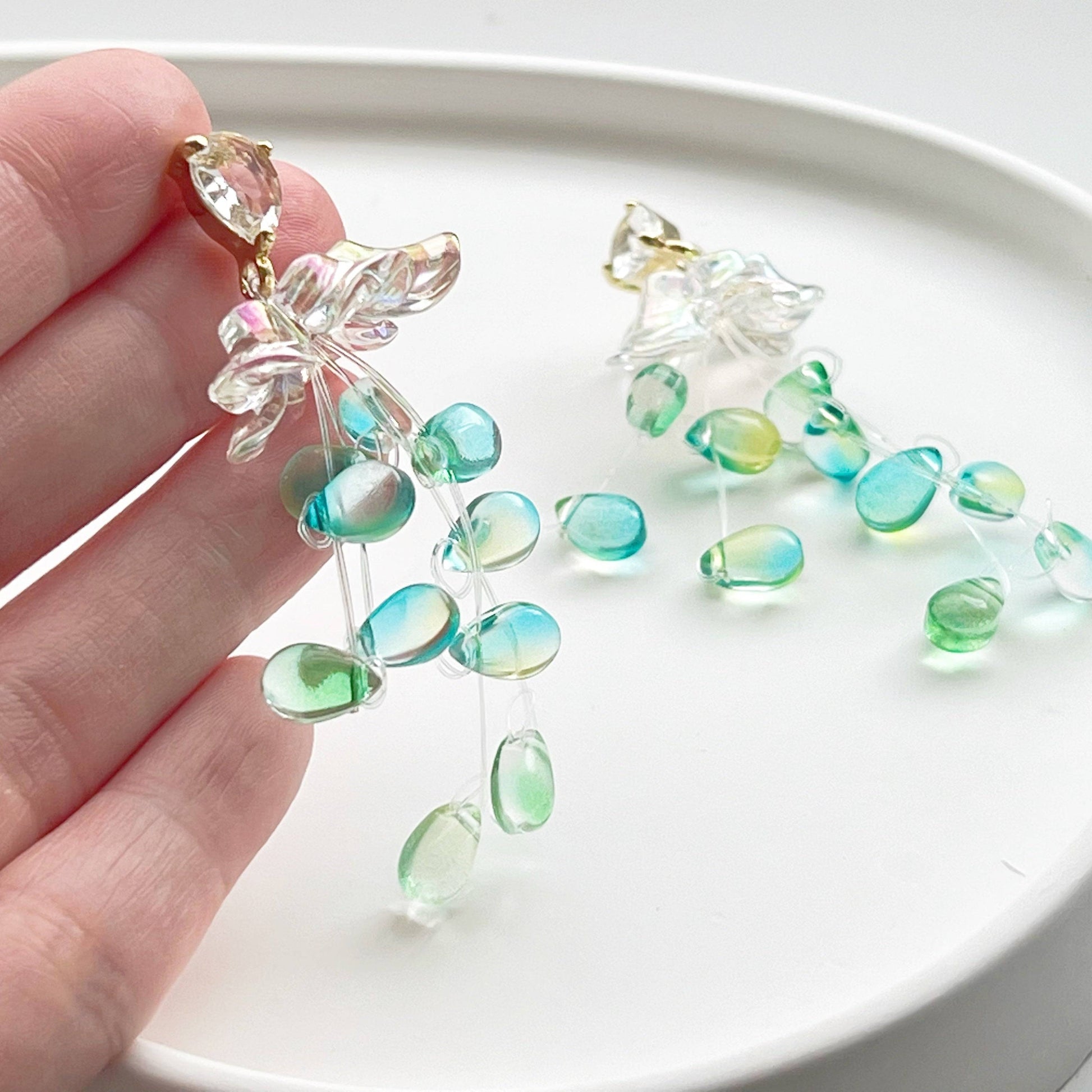 Green Drop with Crystal Flower - String-of Pearls-Drop Earrings-Ninaouity