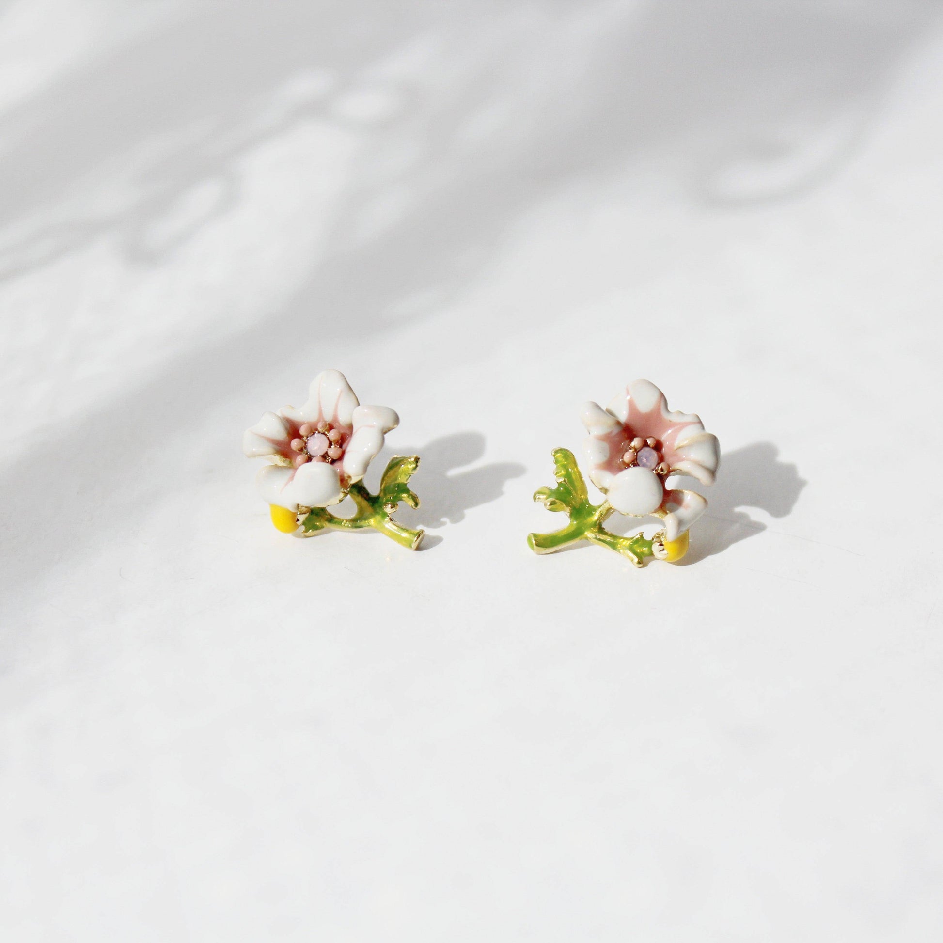 Japanese White Anemone Flower Stud Earrings-Ninaouity