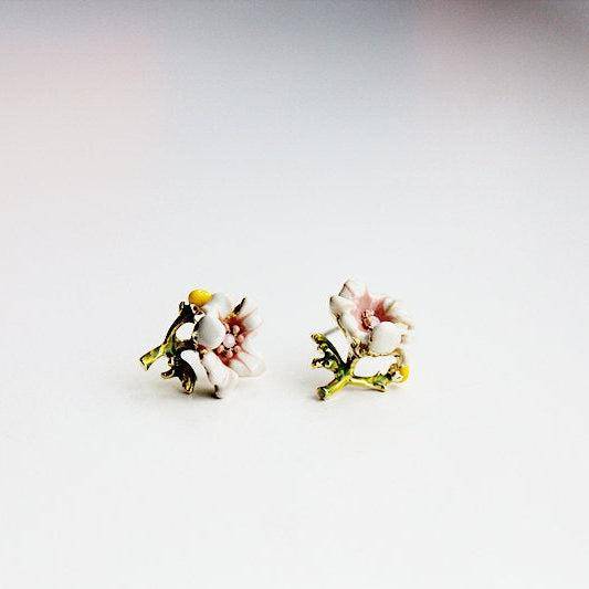 Japanese White Anemone Flower Stud Earrings-Ninaouity