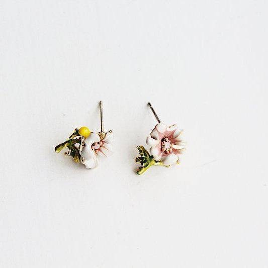 Japanese White Anemone Flower Stud Earrings-Ninaouity