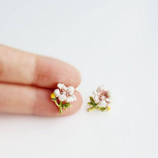 Japanese White Anemone Flower Stud Earrings-Ninaouity
