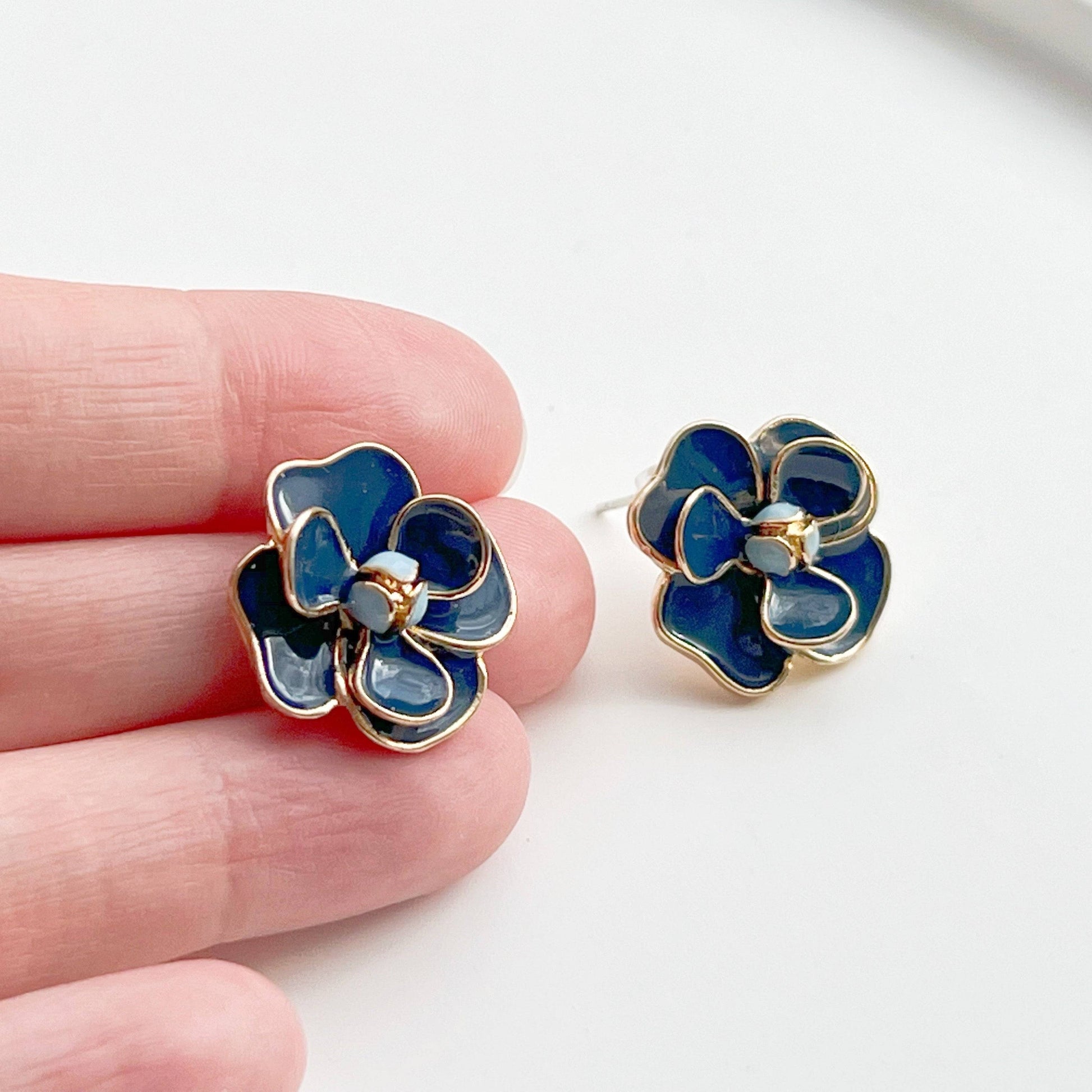 Navy Blue Rose Earrings - Flower Shape Sterling Silver Stud Earrings-Ninaouity