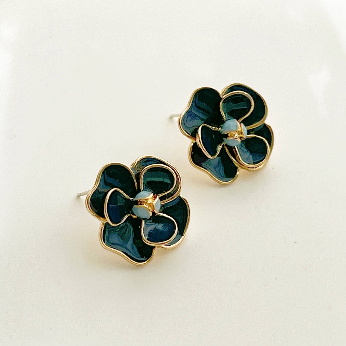 Navy Blue Rose Earrings - Flower Shape Sterling Silver Stud Earrings-Ninaouity