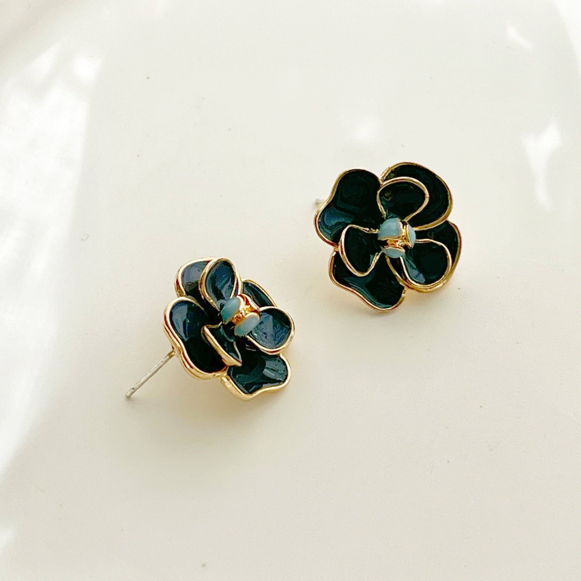 Navy Blue Rose Earrings - Flower Shape Sterling Silver Stud Earrings-Ninaouity