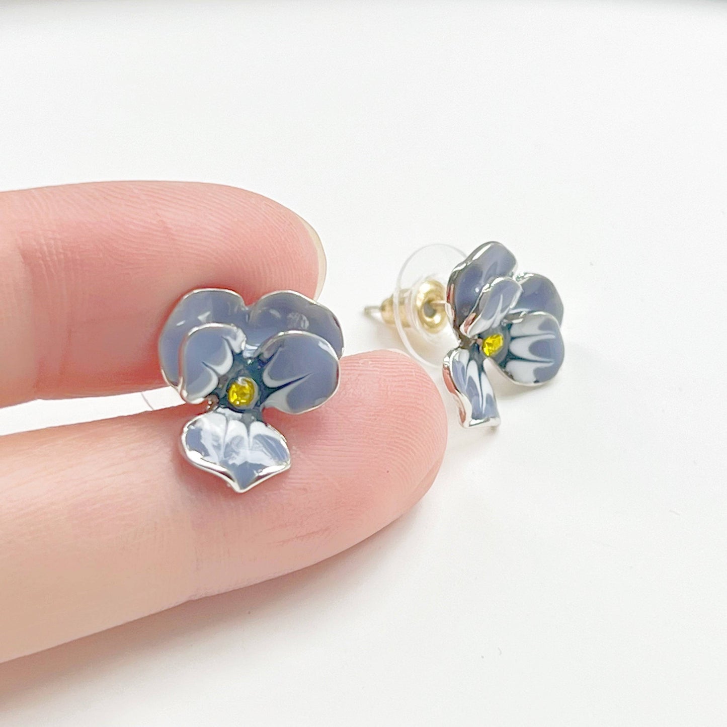 Purple Pansy Flower Earrings - Silver Base Stud Earrings-Ninaouity