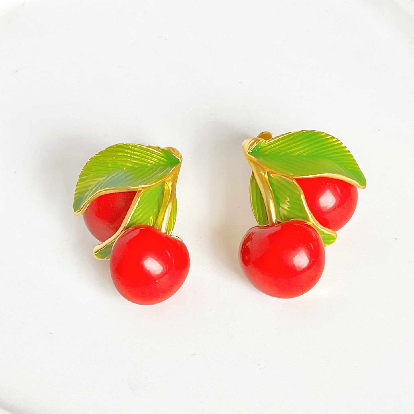 Vintage Style Red Cherry Statement Clip-on Earrings-Ninaouity