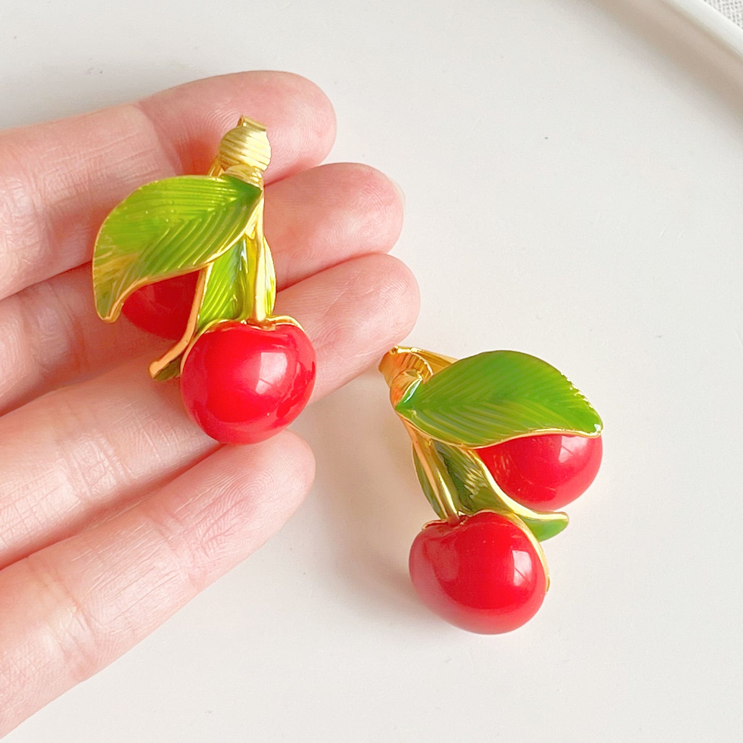 Vintage Style Red Cherry Statement Clip-on Earrings-Ninaouity