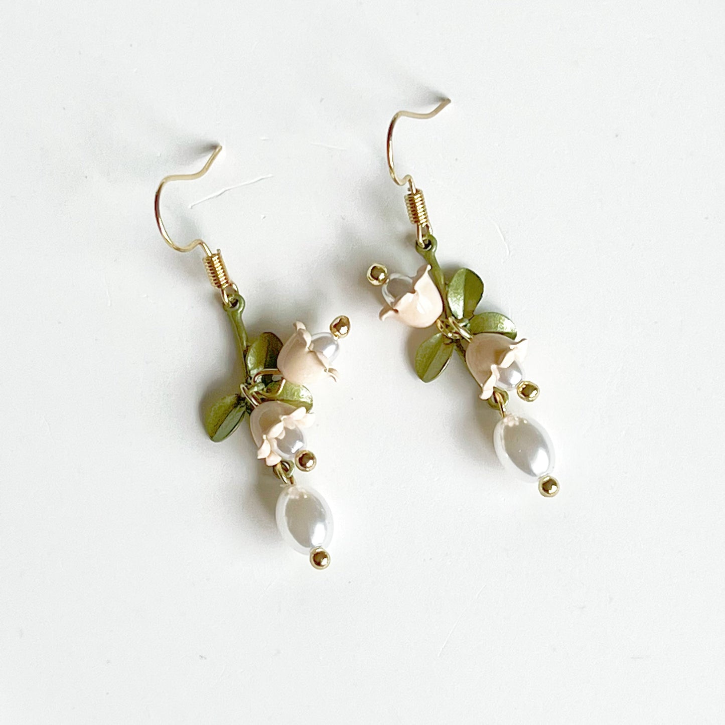 White Bellflower Little Drop Earrings-Ninaouity