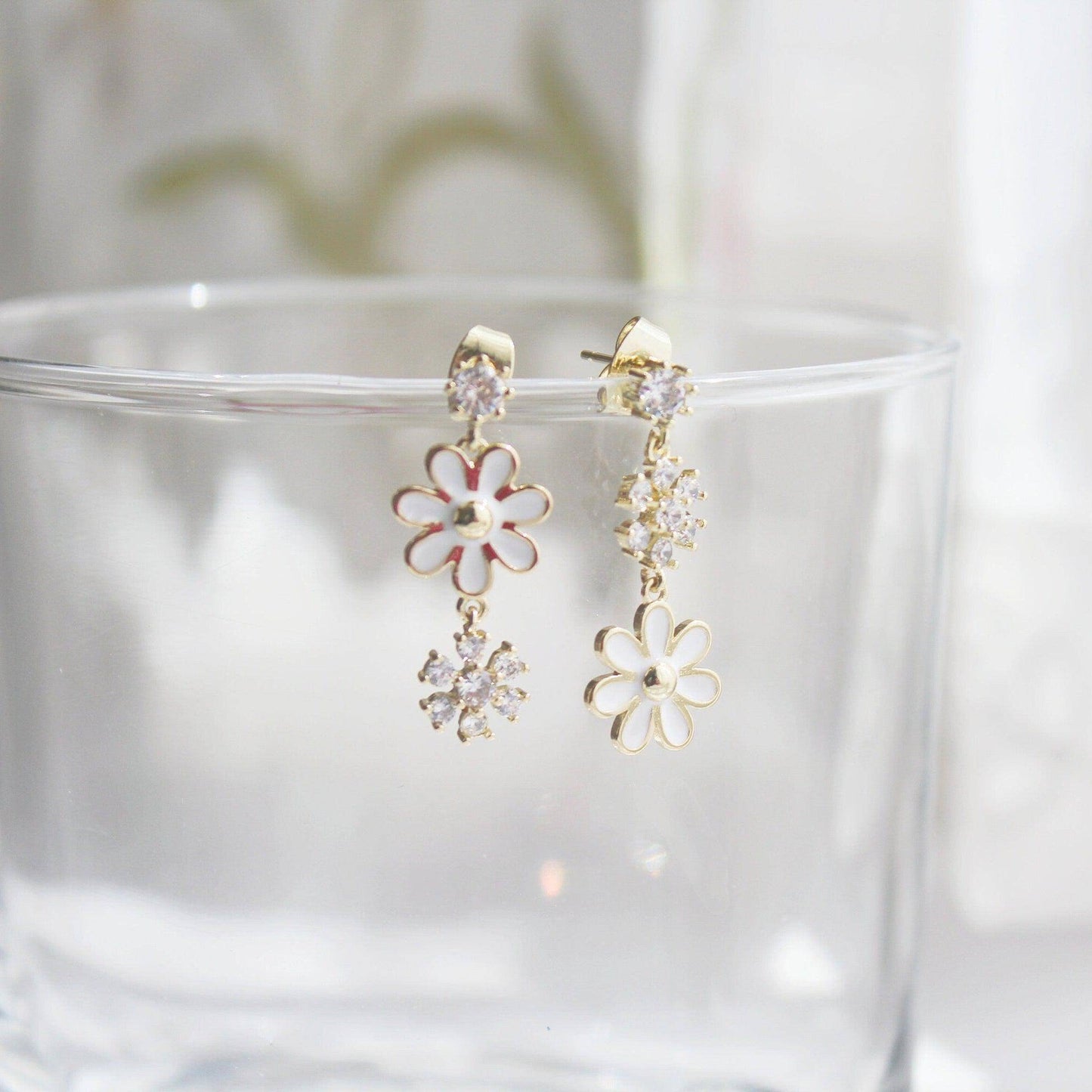 White Daisy Earrings - Little Flower Dangle and Drop Mismatch Earrings-Ninaouity