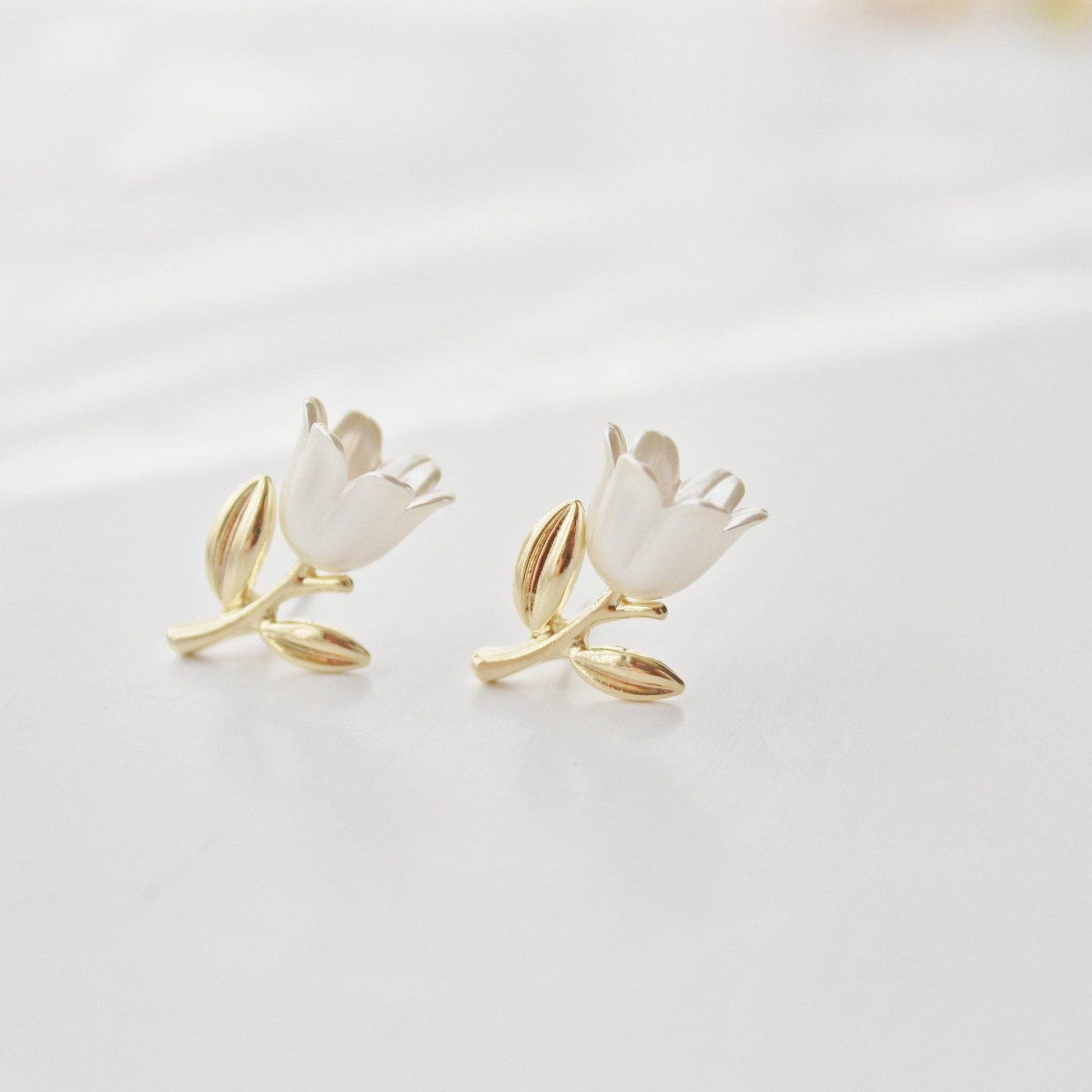White Tulip Earrings - Silky White Flower with Gold Leaves Earrings-Ninaouity
