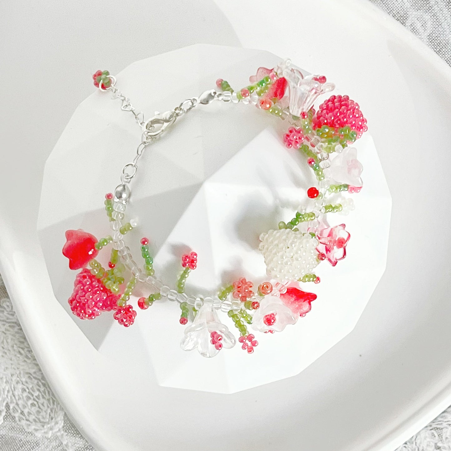 Wild Flowers and Berries Beaded Bracelet-Ninaouity