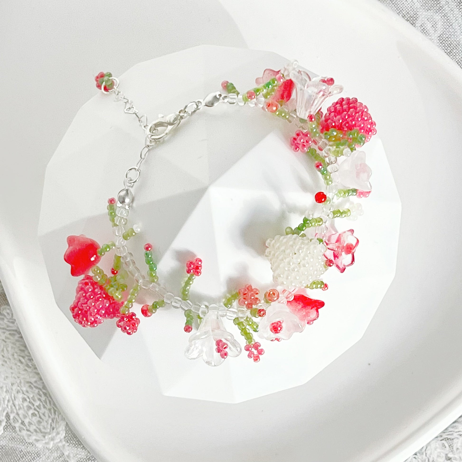 Wild Flowers and Berries Beaded Bracelet-Ninaouity